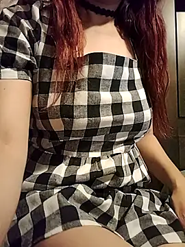 Snapshot of KITTEN-10 chatting on November 22, 2025, 3:38 am KITTEN-10 online show from November 22, 2025, 3:38 am