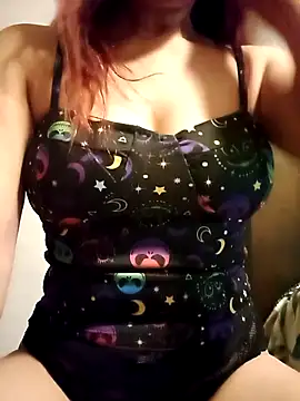 Snapshot of KITTEN-10 chatting on November 7, 2025, 3:44 am KITTEN-10 online show from November 7, 2025, 3:44 am