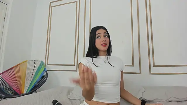 natalia aguirre1 online show from March 14, 2025, 6:39 pm