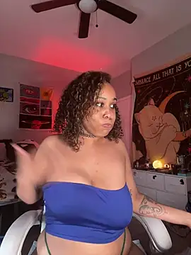 Snapshot of loveluna8 chatting on March 12, 2025, 2:34 pm loveluna8 online show from March 12, 2025, 2:34 pm