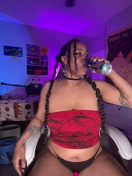 Snapshot of loveluna8 chatting on March 13, 2025, 6:16 am loveluna8 online show from March 13, 2025, 6:16 am