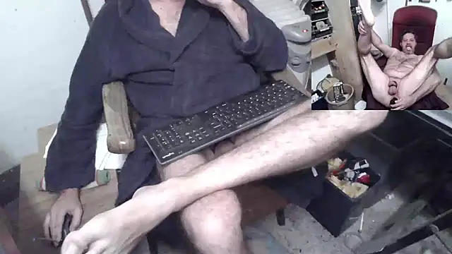 Snapshot of Vernalot_76 chatting on December 2, 2024, 8:17 pm Vernalot 76 online show from December 2, 2024, 8:17 pm