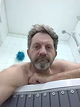 Snapshot of Vernalot_76 chatting on September 23, 2025, 9:00 pm Vernalot 76 online show from September 23, 2025, 9:00 pm