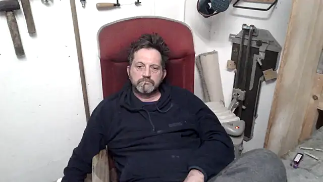 Snapshot of Vernalot_76 chatting on February 14, 2025, 7:02 pm Vernalot 76 online show from February 14, 2025, 7:02 pm