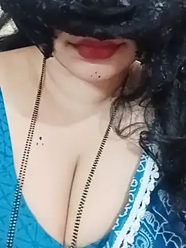 MONA DARLING31 online show from July 15, 2026, 5:47 am
