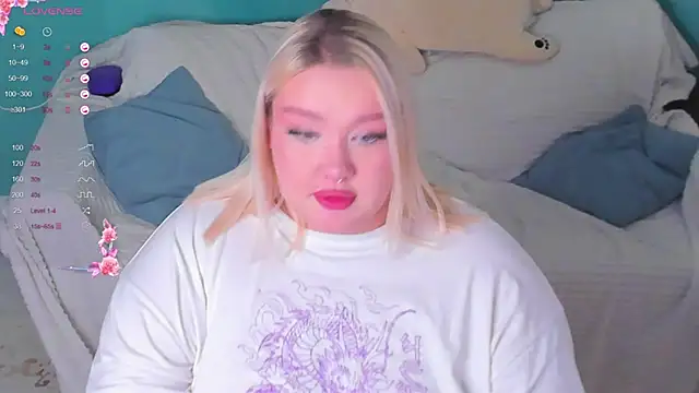Snapshot of LilyBelll chatting on January 31, 2025, 3:33 pm LilyBelll online show from January 31, 2025, 3:33 pm