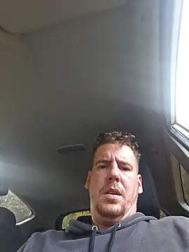 Titanhoott online show from October 29, 2025, 10:36 am