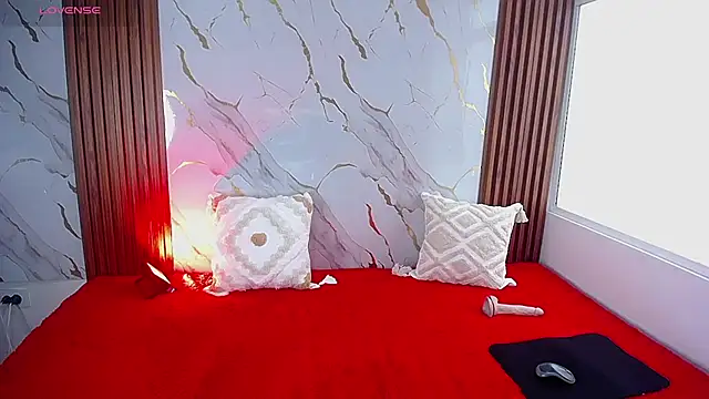 AdelyGinn online show from October 4, 2025, 2:18 pm