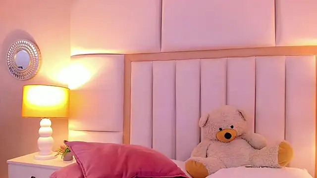 AmbarSantany online show from March 15, 2025, 12:15 am