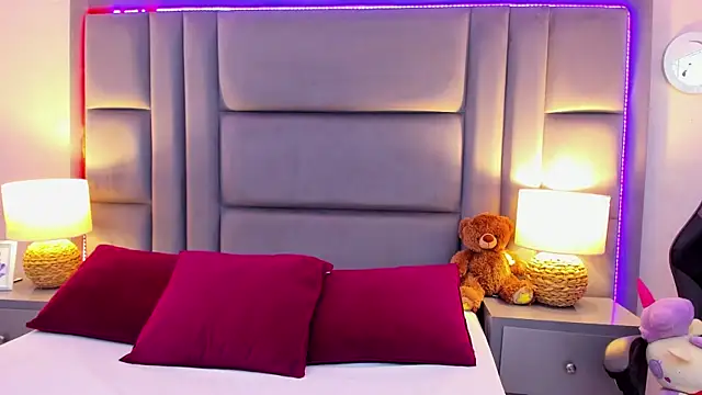 AmbarSantany online show from September 9, 2025, 1:09 pm