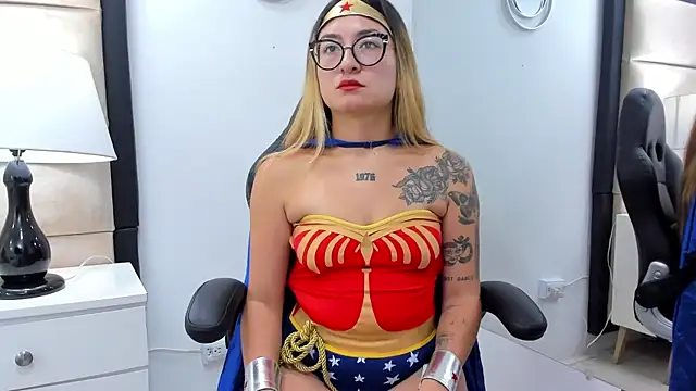 AmbarSantany online show from October 31, 2025, 2:24 pm