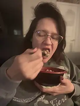 Snapshot of Kinkbitch25 chatting on February 28, 2025, 3:26 am Kinkbitch25 online show from February 28, 2025, 3:26 am