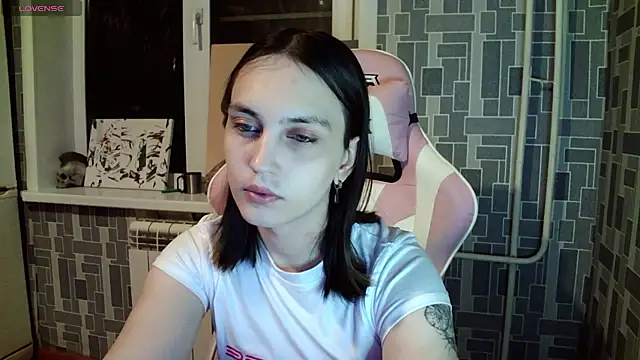 BlackHe4rts  online show from December 9, 2024, 5:19 pm