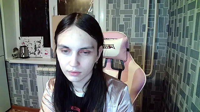 BlackHe4rts  online show from October 9, 2025, 4:07 pm