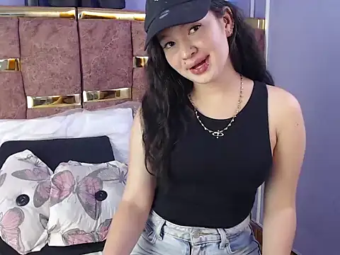 Snapshot of lilimini032 chatting on December 4, 2025, 7:57 pm lilimini032 online show from December 4, 2025, 7:57 pm