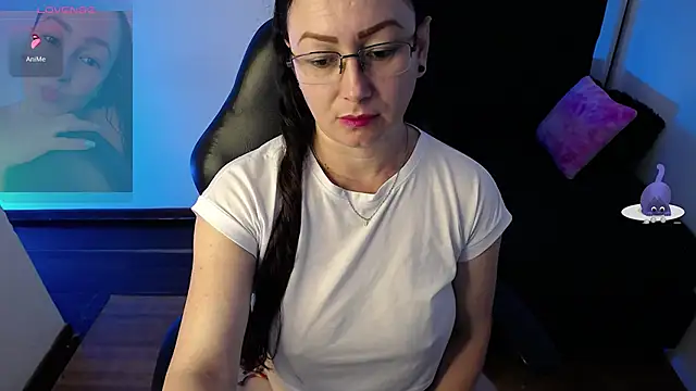 Snapshot of milly_sanchez chatting on November 21, 2025, 8:52 pm milly sanchez online show from November 21, 2025, 8:52 pm