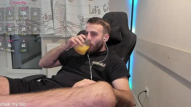 OtisRam online show from September 15, 2025, 5:02 pm