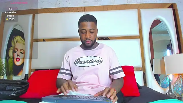 Drake Nassir4 online show from February 11, 2026, 2:06 pm