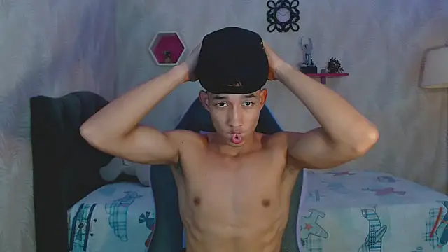 jose sexycumm online show from March 8, 2025, 8:03 pm