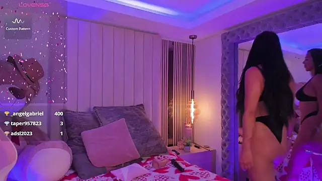 Snapshot of Emilyymilleer_ chatting on March 21, 2025, 6:51 pm Emilyymilleer online show from March 21, 2025, 6:51 pm