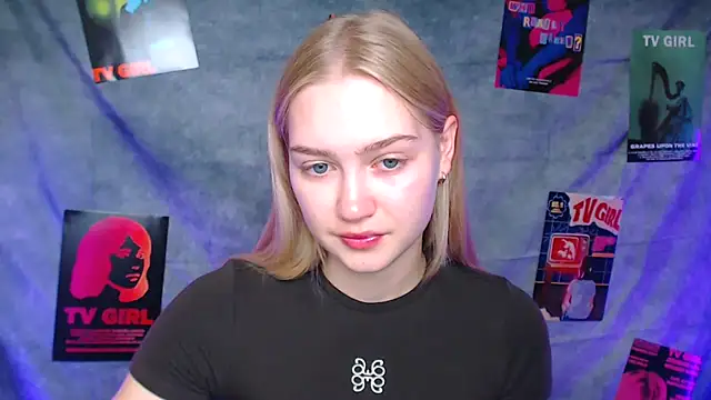 MademoiselleCl online show from September 20, 2025, 6:18 am