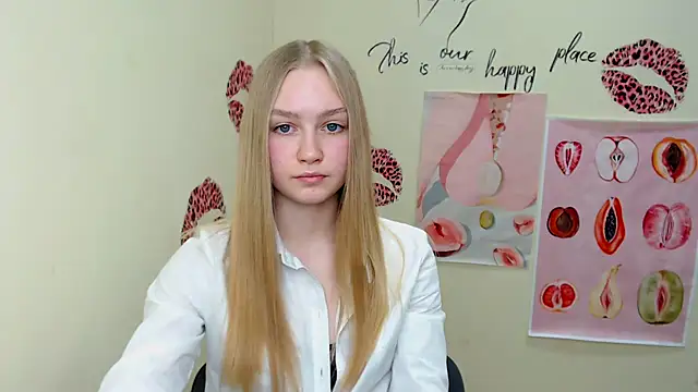 MademoiselleCl online show from March 8, 2025, 10:32 am