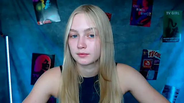 MademoiselleCl online show from October 18, 2025, 5:04 pm