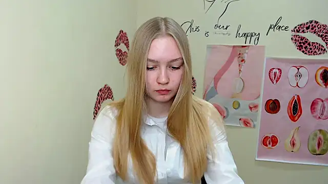 MademoiselleCl online show from March 8, 2025, 7:27 am