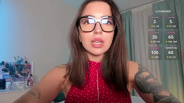 Oh My Dianee online show from October 24, 2025, 7:51 am