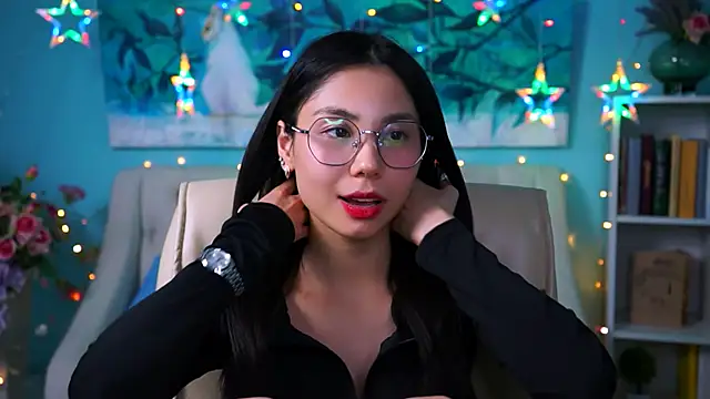 LittleSally   online show from December 13, 2024, 11:13 am