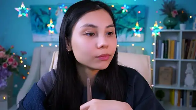 LittleSally   online show from December 10, 2024, 8:19 am