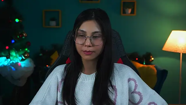 LittleSally   online show from December 12, 2024, 11:17 am