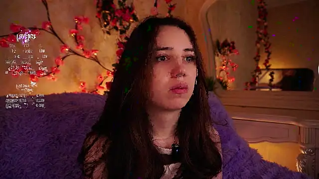 GillianDowdey online show from November 4, 2025, 2:48 am