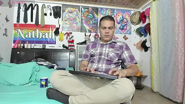 Snapshot of nathan_sanchez chatting on October 31, 2025, 5:15 am nathan sanchez online show from October 31, 2025, 5:15 am