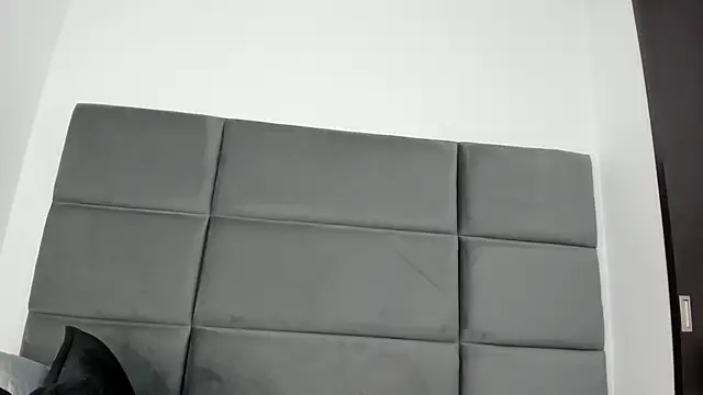 Snapshot of Lizz_Luna chatting on November 25, 2025, 7:47 pm Lizz Luna online show from November 25, 2025, 7:47 pm