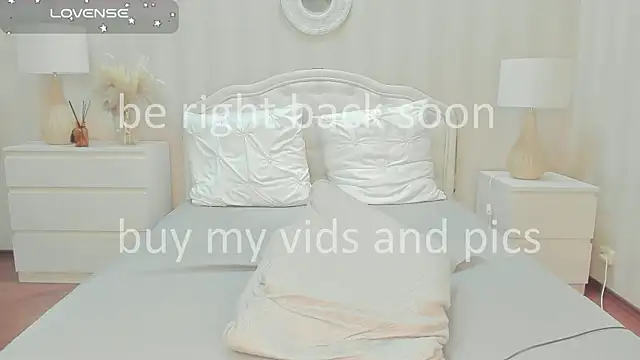 Nicky Stone online show from April 19, 2026, 6:10 pm