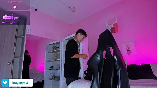 Snapshot of Ian_Castillo_ chatting on September 29, 2025, 11:16 am Ian Castillo online show from September 29, 2025, 11:16 am