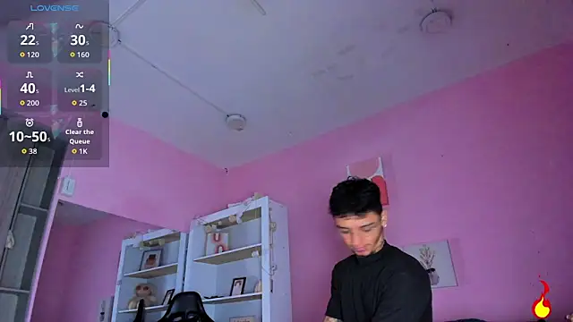 Snapshot of Ian_Castillo_ chatting on November 18, 2025, 11:13 am Ian Castillo online show from November 18, 2025, 11:13 am