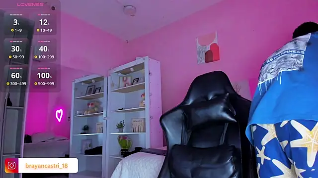 Snapshot of Ian_Castillo_ chatting on September 22, 2025, 11:16 am Ian Castillo online show from September 22, 2025, 11:16 am