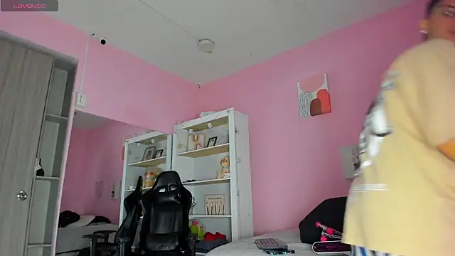 Snapshot of Ian_Castillo_ chatting on September 12, 2025, 11:10 am Ian Castillo online show from September 12, 2025, 11:10 am