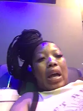 Snapshot of SZA_Doja chatting on December 15, 2025, 4:02 pm SZA Doja online show from December 15, 2025, 4:02 pm