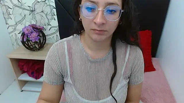 sarax ximena online show from April 11, 2026, 6:54 am