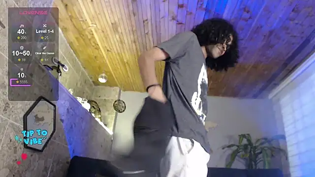 Snapshot of Aaron_Jassell1 chatting on February 22, 2025, 2:52 pm Aaron Jassell1 online show from February 22, 2025, 2:52 pm