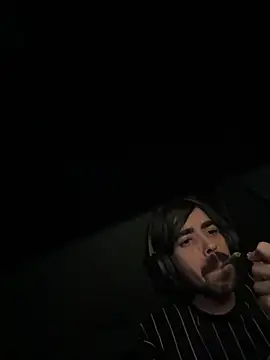 wolfwhite95 online show from October 5, 2025, 12:45 am