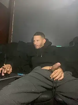 Snapshot of Chico_Bellaco chatting on December 1, 2025, 11:44 am Chico Bellaco online show from December 1, 2025, 11:44 am