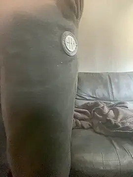 Snapshot of Chico_Bellaco chatting on November 24, 2025, 3:45 pm Chico Bellaco online show from November 24, 2025, 3:45 pm