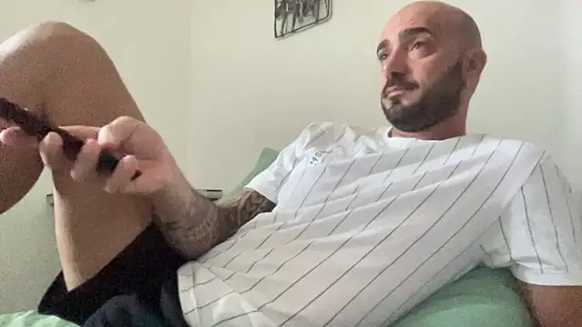 Snapshot of alessandromori91 chatting on September 14, 2025, 7:31 am alessandromori91 online show from September 14, 2025, 7:31 am