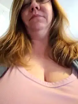 Snapshot of MsShelby40 chatting on January 16, 2025, 5:23 pm MsShelby40 online show from January 16, 2025, 5:23 pm