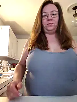 Snapshot of MsShelby40 chatting on February 4, 2025, 9:20 pm MsShelby40 online show from February 4, 2025, 9:20 pm