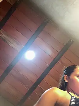 MollySanders    online show from November 7, 2025, 11:52 pm